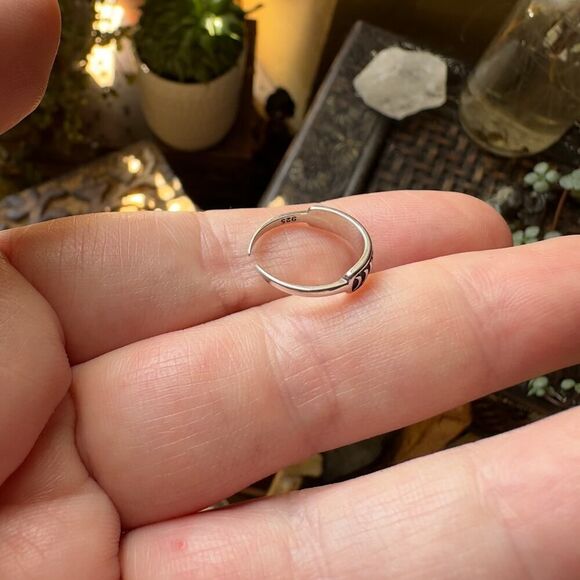 Moon Phase Sterling Silver Toe Ring - Picture 4 of 4